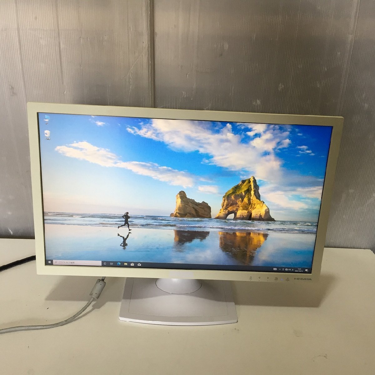 □I-O DATA　 LCD-AD211ESW　液晶ディスプレイ　 ホワイト　液晶面良好！【B1019C2】_画像1