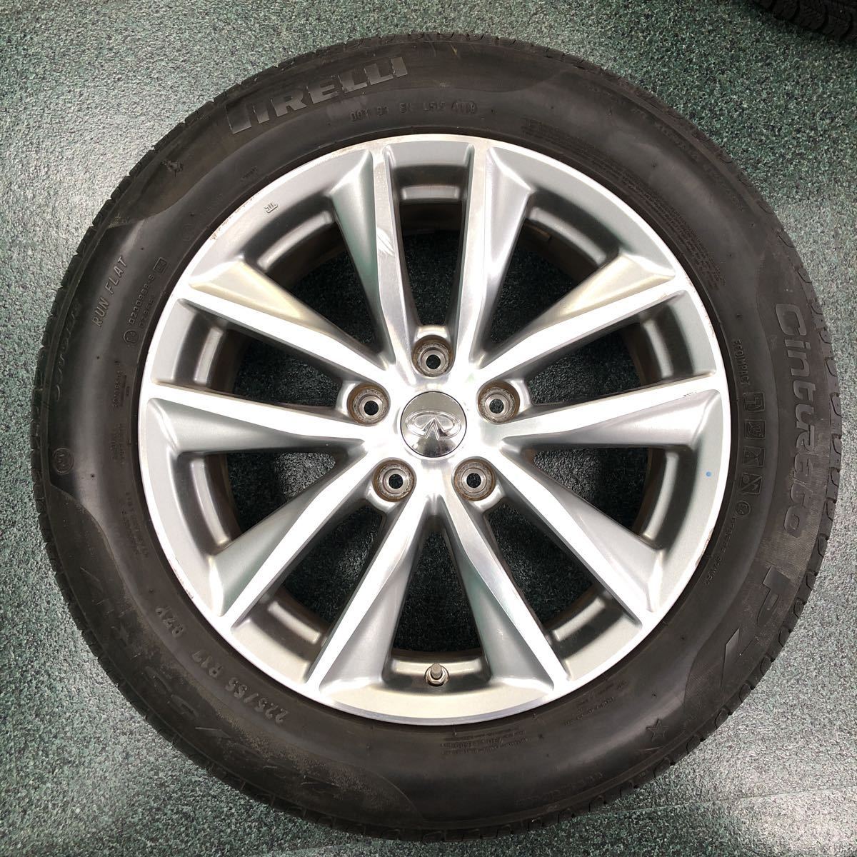 日産　純正アルミホイール 4本セット　スカイライン V37 ピレリ　PIRELLI ランフラットタイヤ　cinturato P7 225/55/R17 7.5J ＋45_画像2