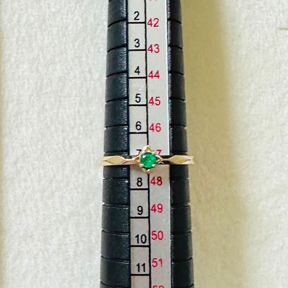 va ヴァンドームアオヤマ K10 YG エメラルドリング 刻印 7号 va ヴァンドームアオヤマ K10 YG エメラルドリング 刻印 7号