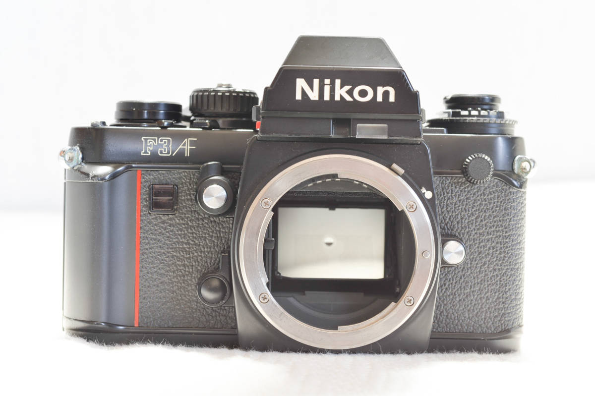 想像を超えての 【実働ですが】Nikon F3 アイレベルファインダーDE-2