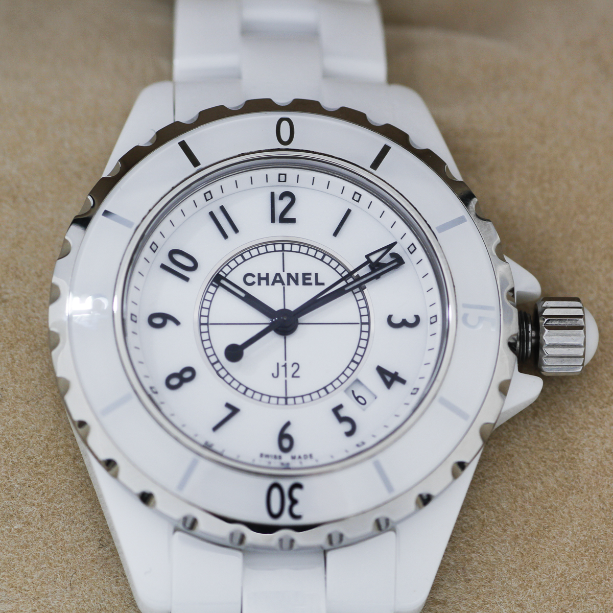 新入荷 シャネル CHANEL J12 レディース 腕時計 33mm セラミック 白