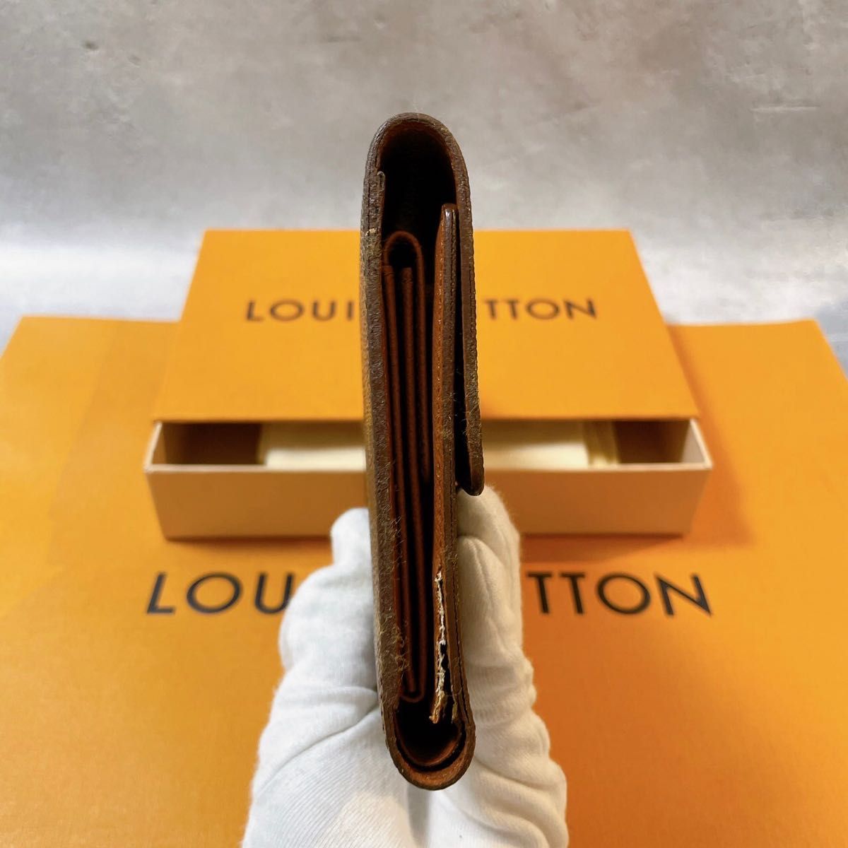 LOUISVUITTON ルイヴィトン ポルト モネ トレゾール エテュイ パピエ