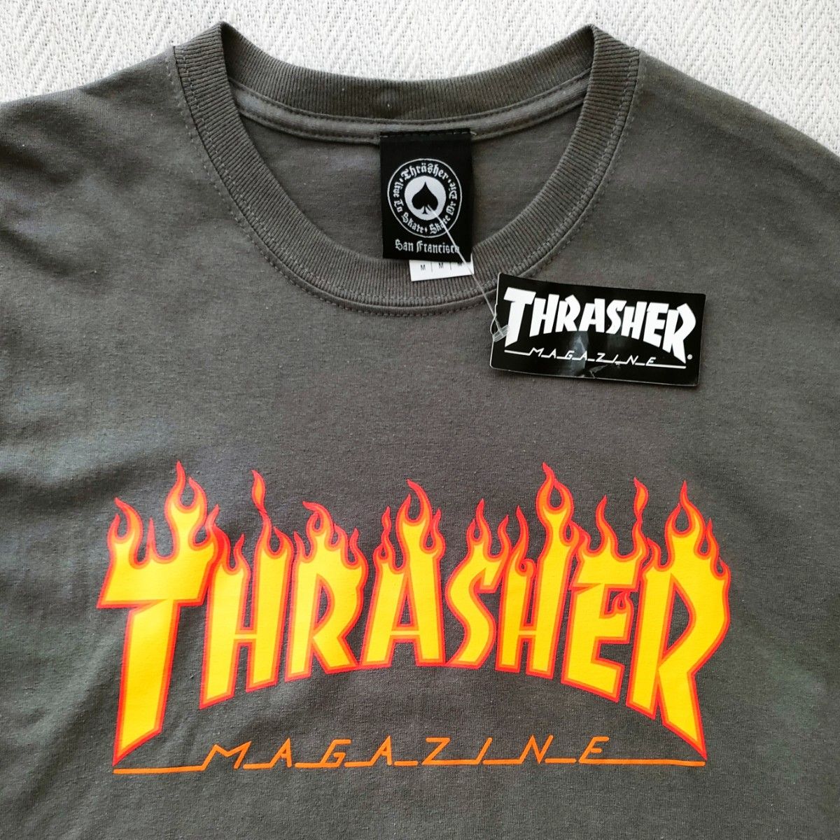 【新品未使用】THRASHER スラッシャー　半袖メンズＴシャツ　USサイズM　ストリート スケボー スケーター グレー