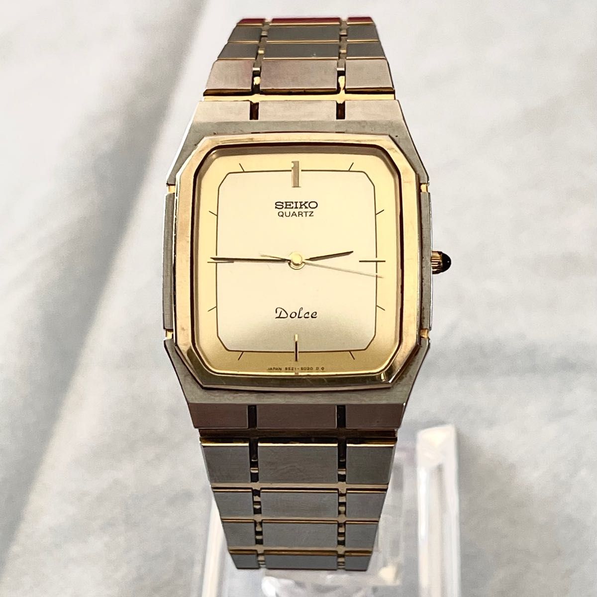 稼働　美品　SEIKO DOLCE メンズ腕時計　超薄型ケース　金ばり　スクエア　ヴィンテージ　高級クォーツ　ドルチェ　激レア