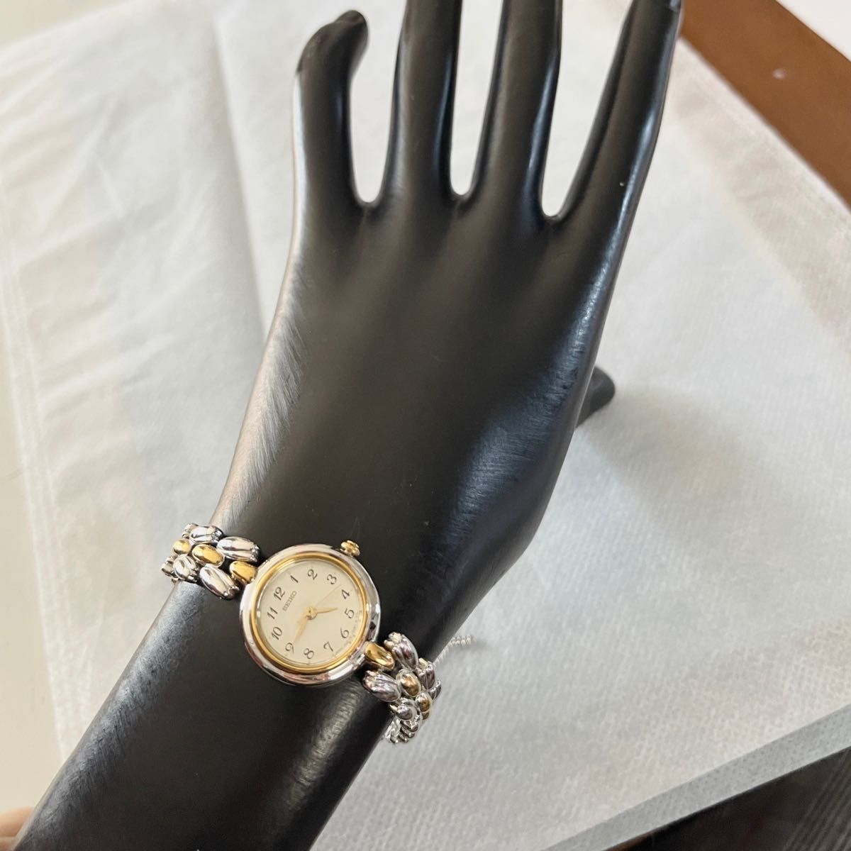 稼働 美品 SEIKO レディース腕時計 ブレスウォッチ コンビ 稼働 美品 SEIKO レディース腕時計 ブレスウォッチ コンビ