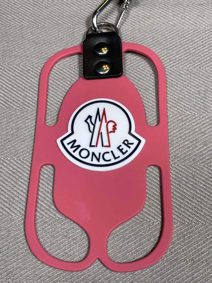 新品 本物 モンクレール MONCLER iPhone12 ストラップ付き 新品 本物 モンクレール MONCLER iPhone12 ストラップ付き