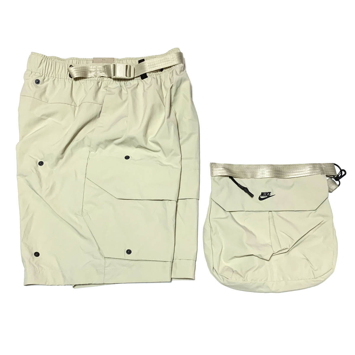 新品 NIKE TECH PACK Shorts XL 15 400円 ハーフパンツ ボディ 新品 NIKE TECH PACK Shorts XL 15 400円 ハーフパンツ ボディ