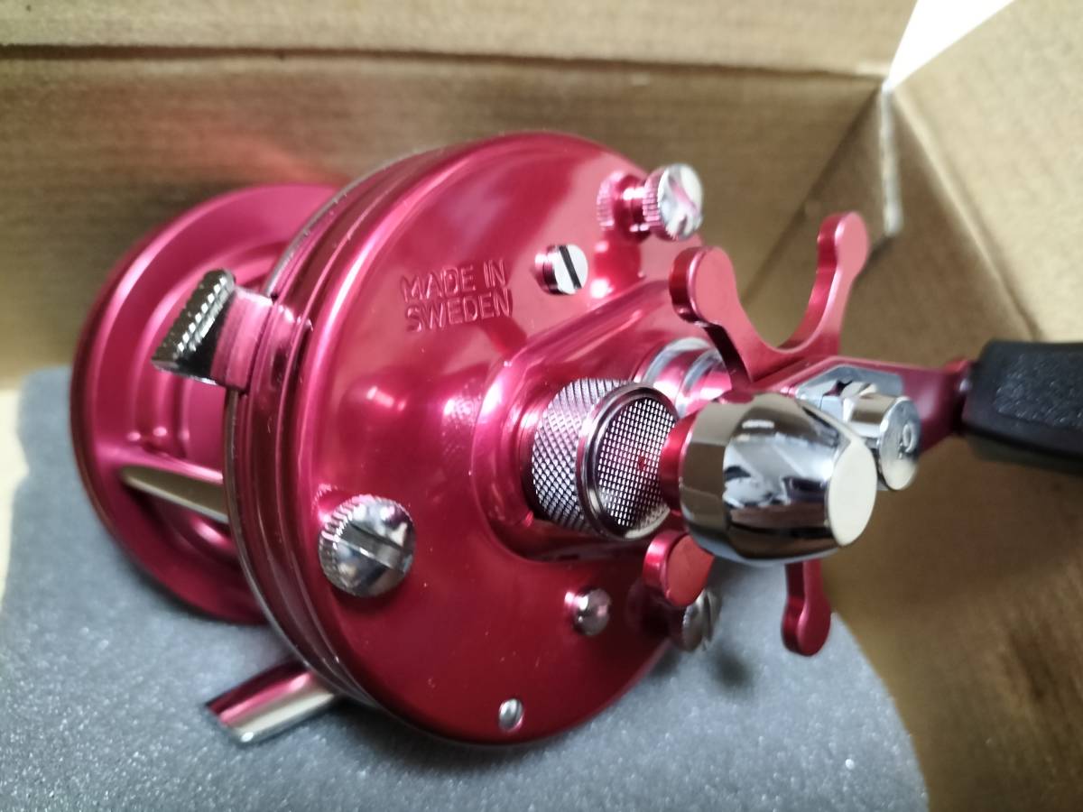 ABU 5000C クラッシック レプリカ RED アブ アンバサダー ABU 5000C クラッシック レプリカ RED アブ アンバサダー