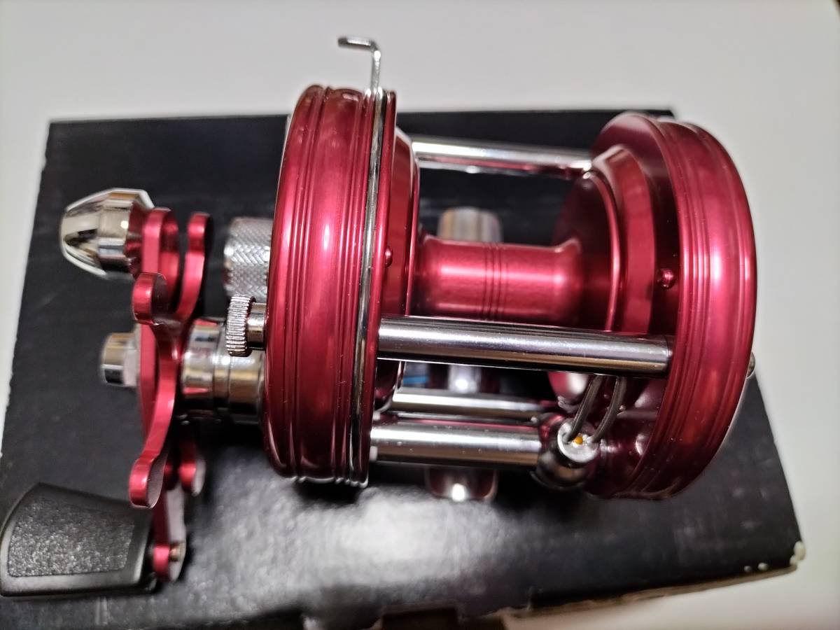 ABU 5000C クラッシック レプリカ RED アブ アンバサダー ABU 5000C クラッシック レプリカ RED アブ アンバサダー