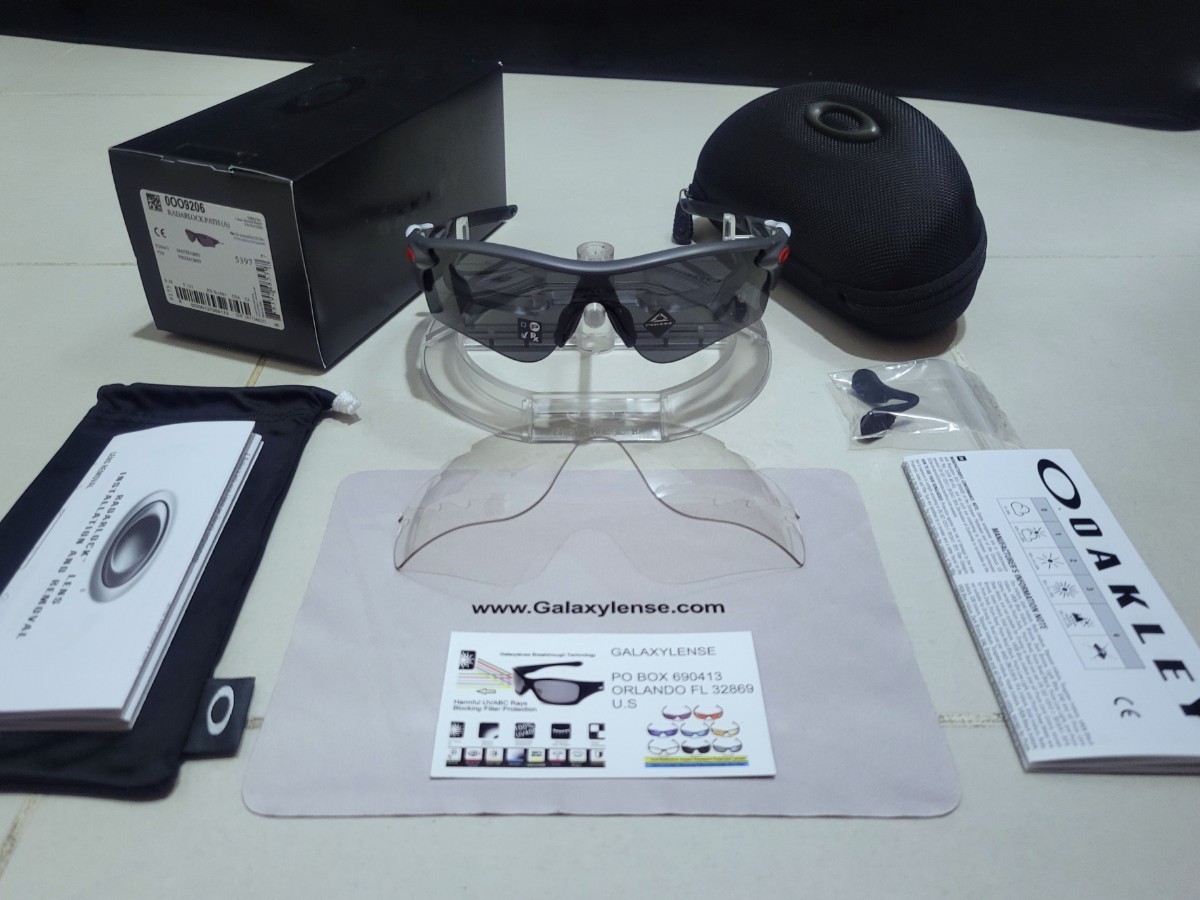 新品 調光レンズ付き OAKLEY RADARLOCK PATH VENTED オークリー