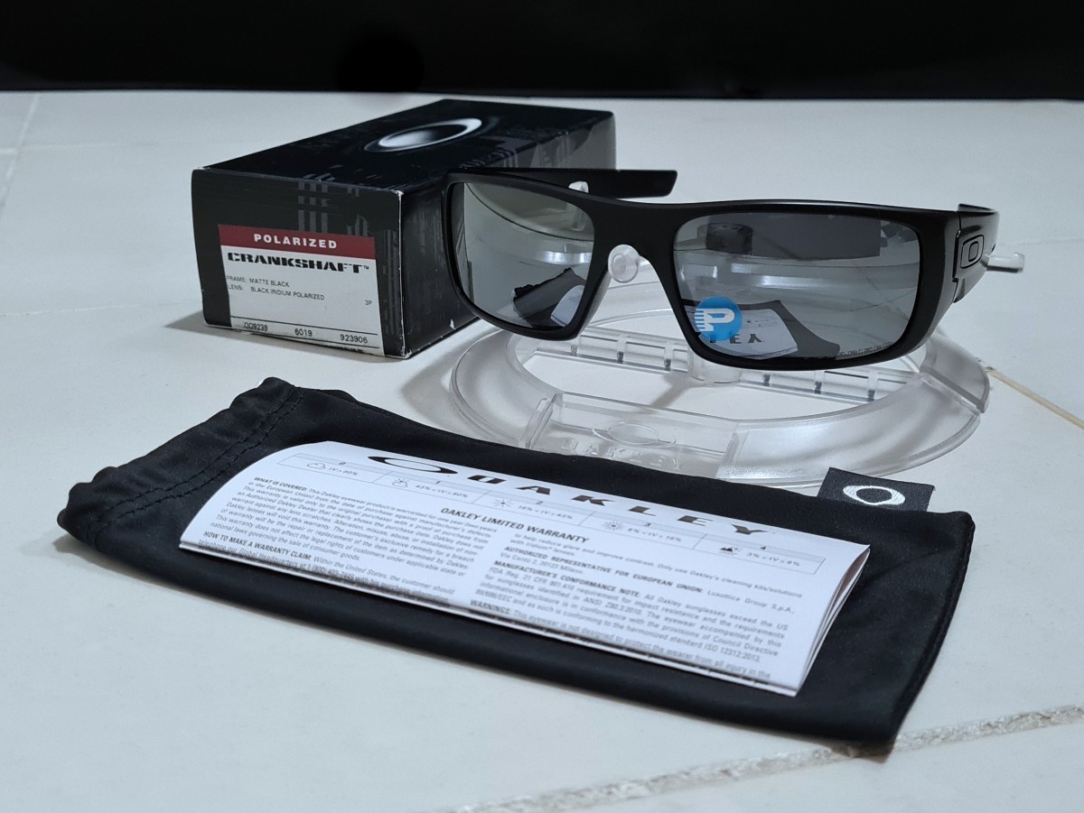 正規品 新品 偏光レンズ OAKLEY CRANKSHAFT オークリー クランクシャフト BLACK POLARIZED ブラック ポラライズド サングラス OO9239-0660 Yahoo!フリマ（旧）のサムネイル