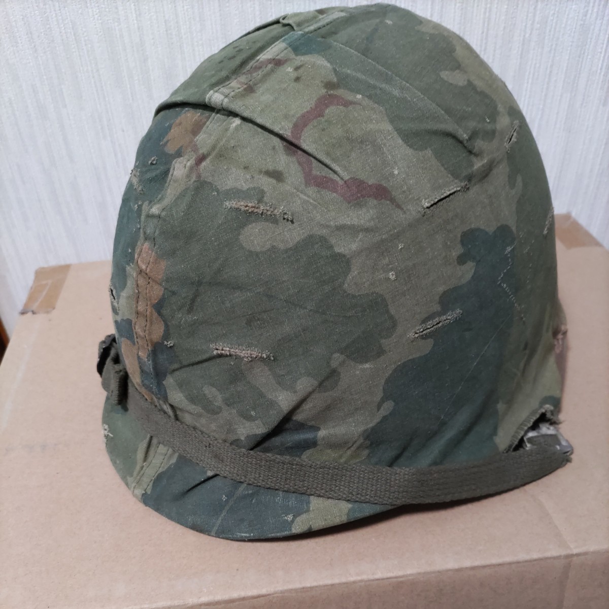 米軍実物☆ベトナム戦時 M1ヘルメット 初期リーフカバー付きセット