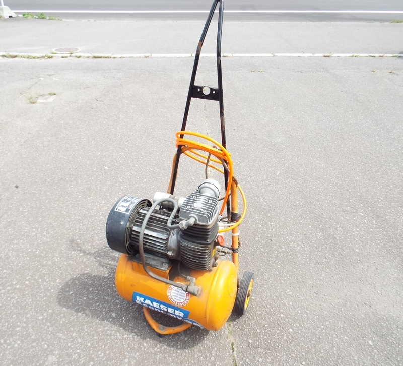 速くおよび自由な 動作良好 KAESER Economy ケーザー 25L エアーコンプレッサー KC202-15ドイツ製 コンプレッサー 速くおよび自由な 動作良好 KAESER Economy ケーザー 25L エアーコンプレッサー KC202-15ドイツ製 コンプレッサー