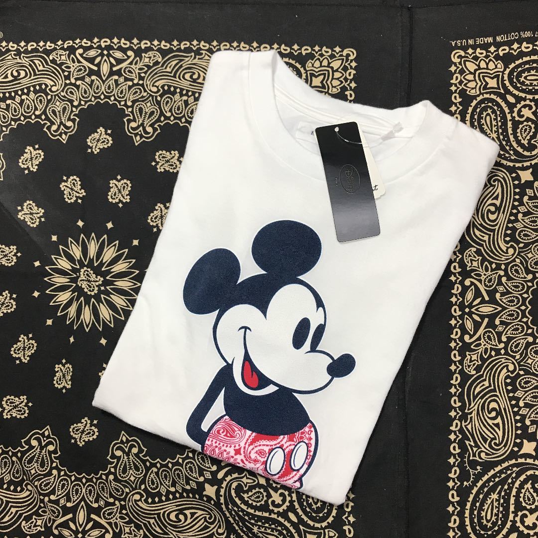 HOLLYWOOD RANCH MARKET（ハリウッドランチマーケット）バンダナ柄　Disney ディズニー　ミッキー コラボ　Tシャツ_画像2