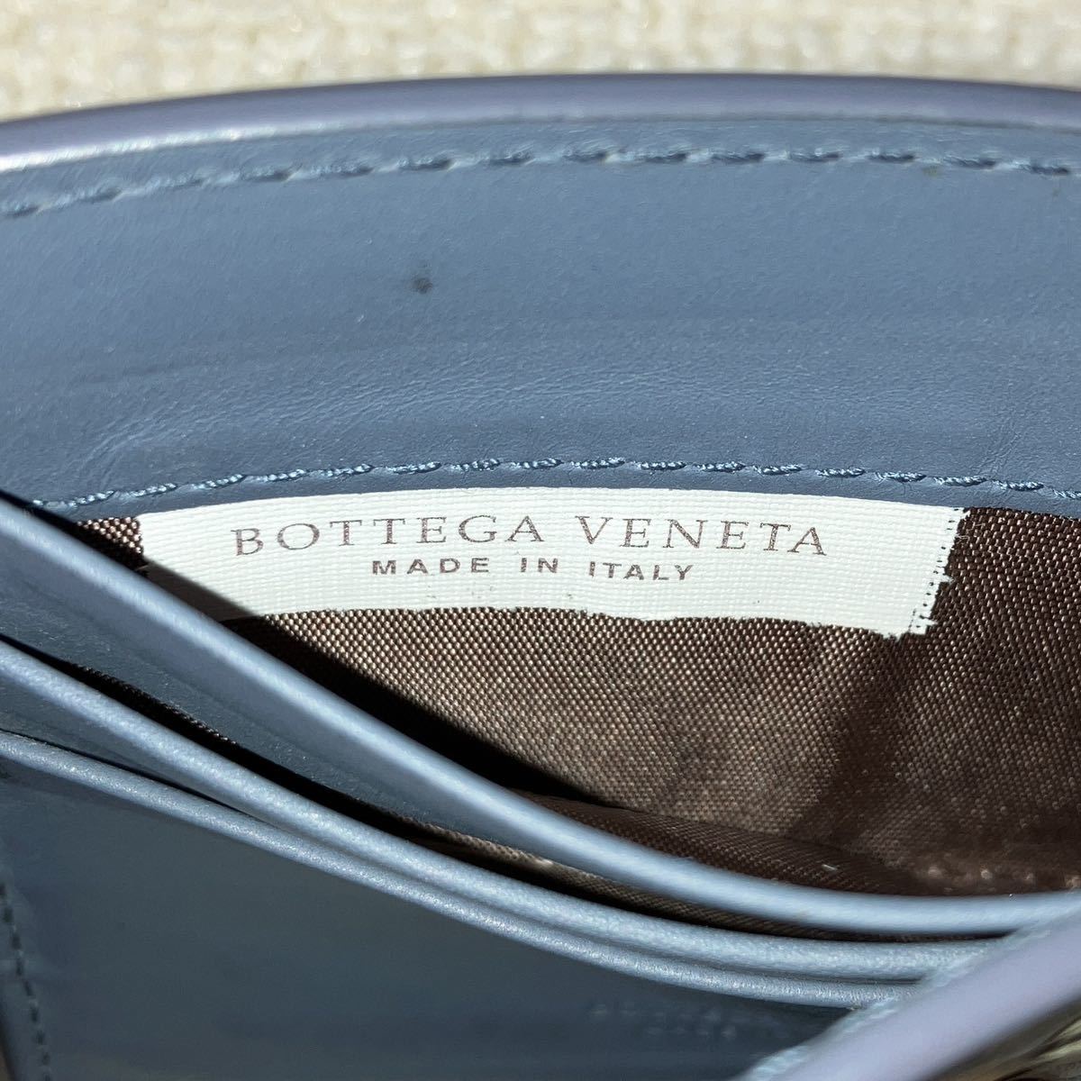 美品 BOTTEGA VENETA ボッテガヴェネタ マネークリップ 財布 ウォレット ネイビーブルー 紺 青 レザー 本革 イントレチャート  イタリア製