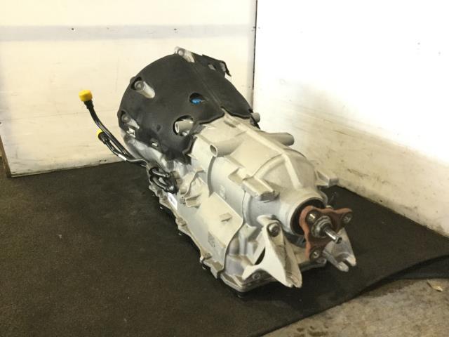 BMW 1シリーズ LDA-1S20 オートマチックミッションASSY 300_画像2