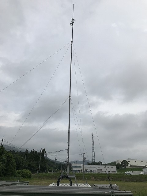 【引き取り限定・大阪府】無線用アンテナ アルミ製ポール 全長11.35m【アンテナ約1.8m・ポール約8.8m・架台約1.2m】