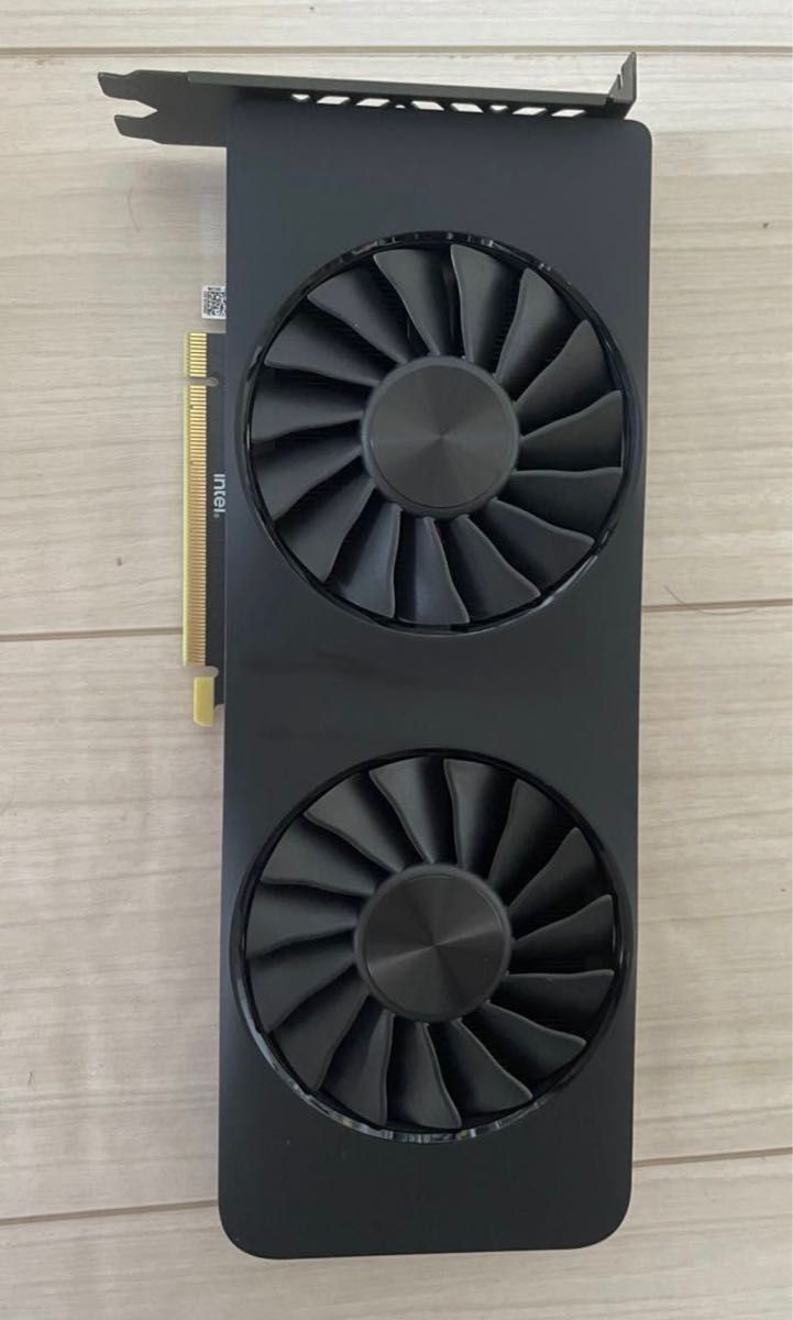 大人の上質 Intel A750【2時間だけ使用】 Arc PCパーツ - www
