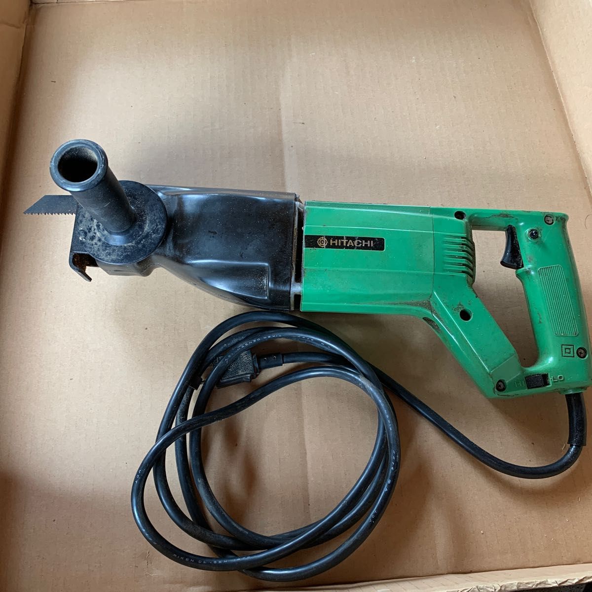中古品 HITACHI 電動工具 日立 コード式 セーバーソー JST-100 中古品 HITACHI 電動工具 日立 コード式 セーバーソー JST-100