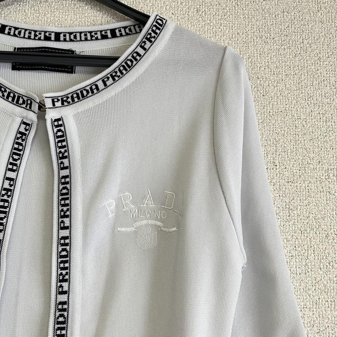 【即納】 PRADA プラダ 刺繍ロゴ ノーカラージャケット 7分袖 ホワイト_画像2
