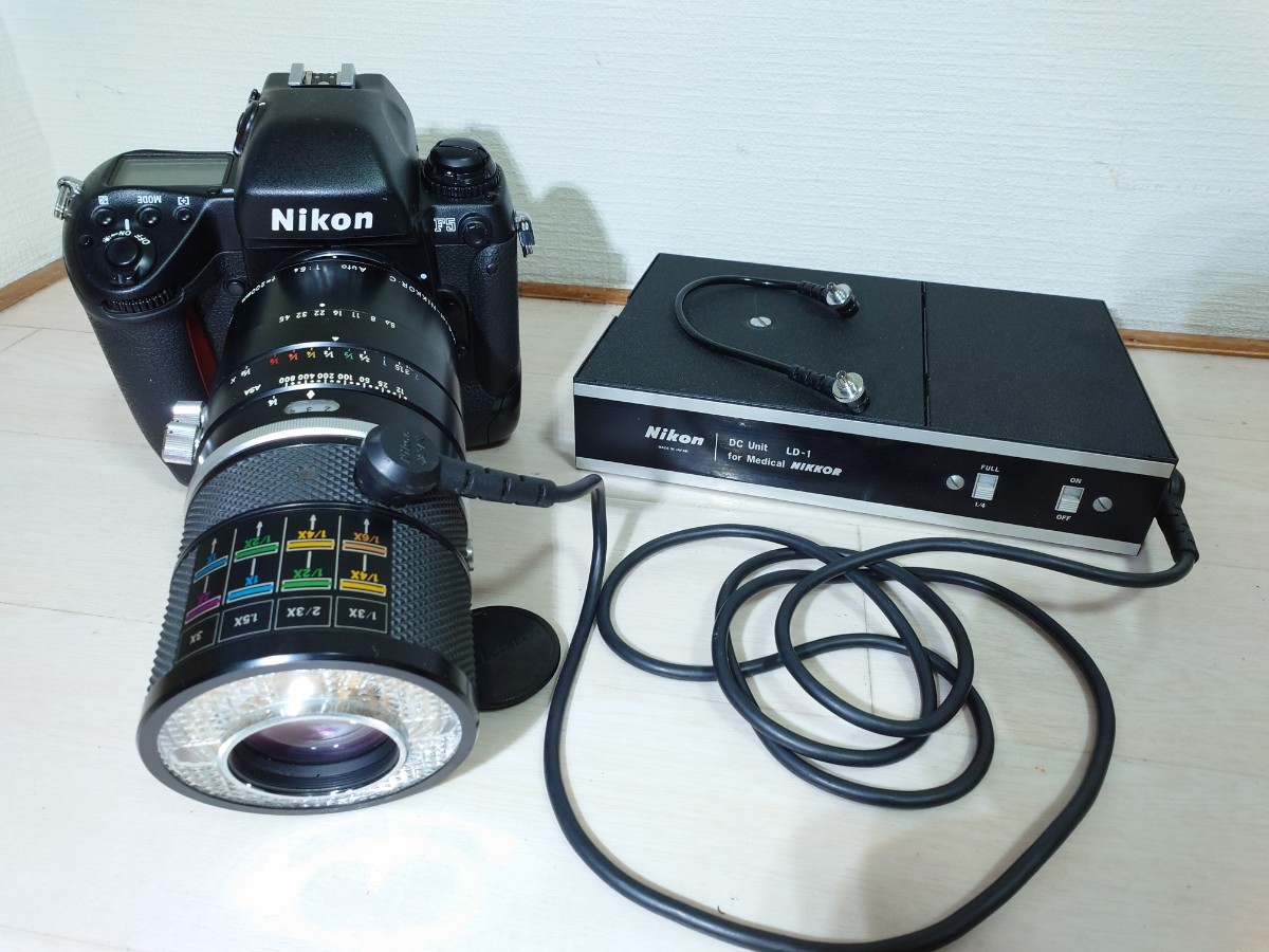 整理業者委託品】 Nikon F5 レンズ付き フィルムカメラ 一眼レフ