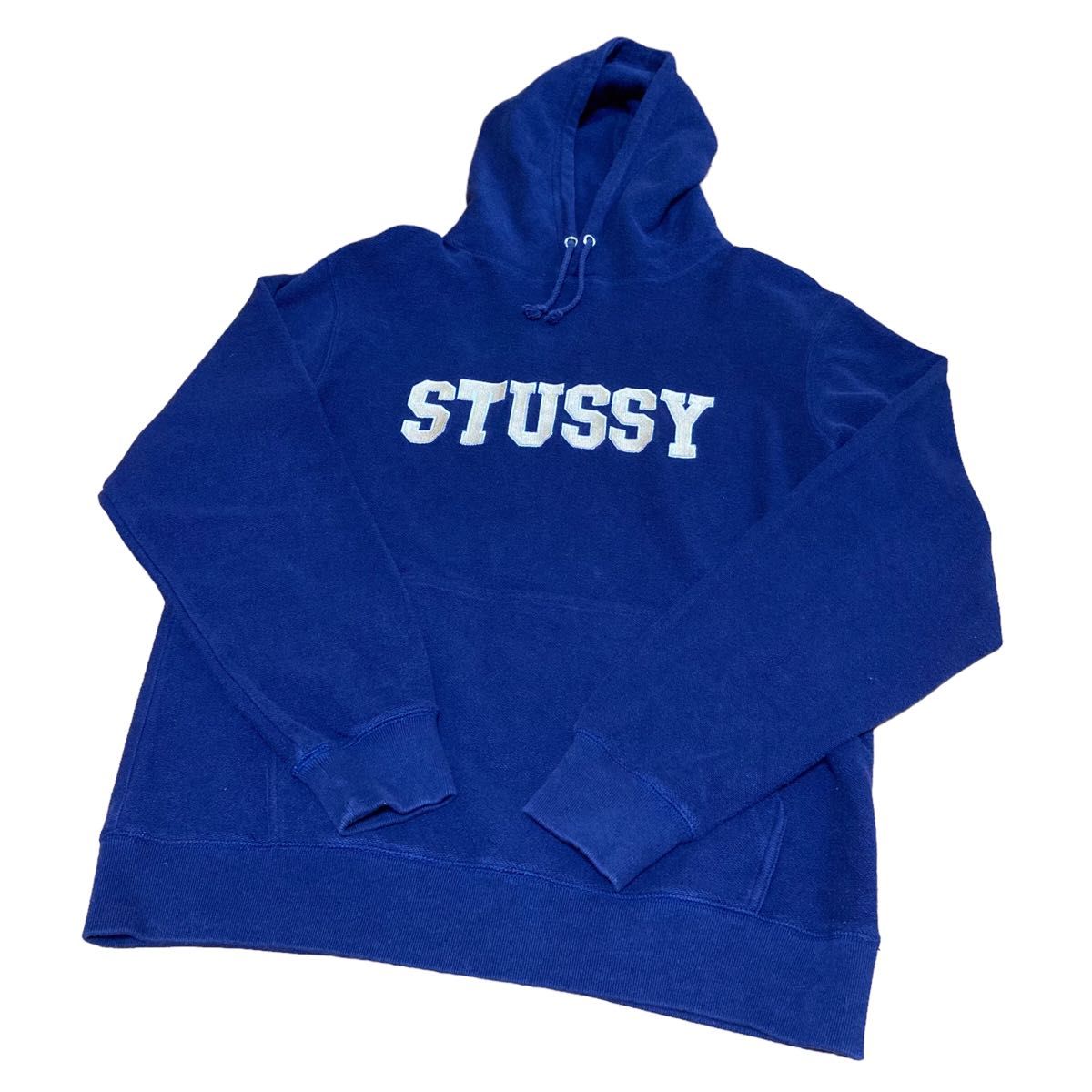 匿名 翌送】stussy ステューシー センターロゴ 刺繍 パーカー Lサイズ