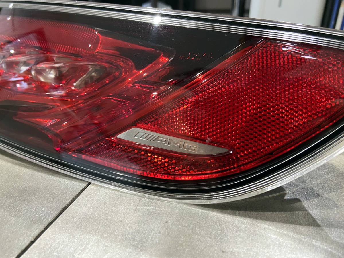  Mercedes Benz AMG GT C190 original tale lense tail light right R A1909064700 lighting has confirmed 