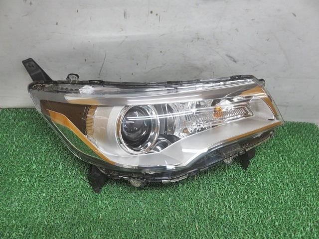 [中古] H25/6 ｅＫカスタム DBA-B11W 右ヘッドランプ 8301C580 340210_画像1