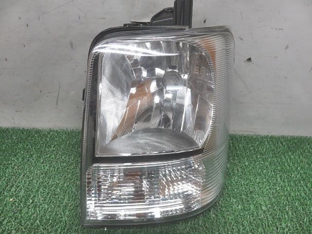 [中古] H25/12 NV100クリッパー HBD-DR64V 左ヘッドランプ 26064-4A00B 350255_画像1