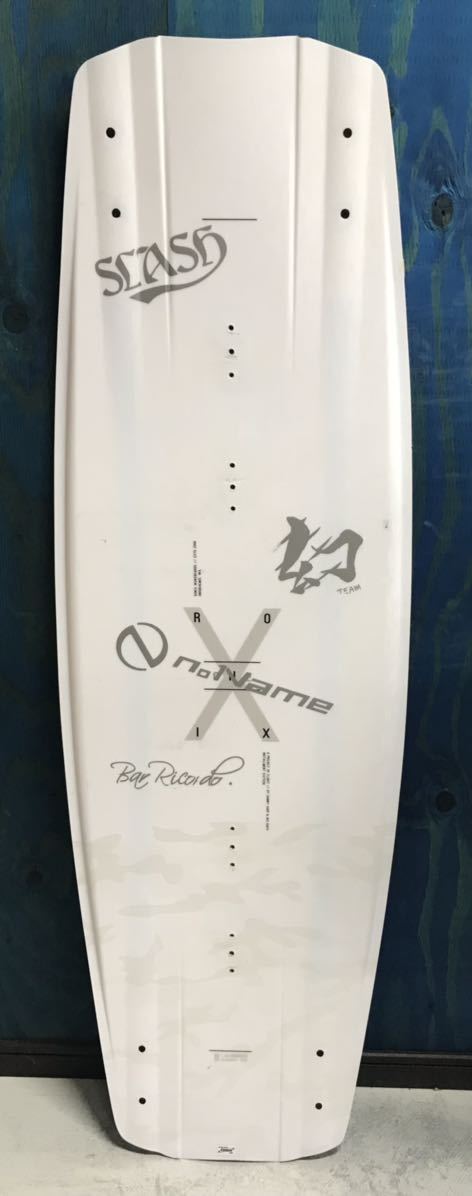 最安値】 RONIX ONE BLACK OUT 138 中古品 ボード - fishtowndistrict.com