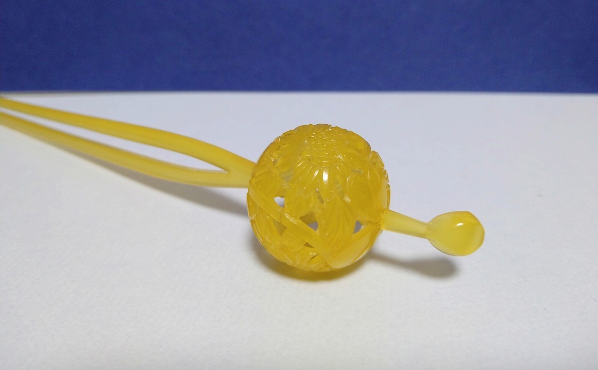 オリジナル β 本鼈甲 白甲 透かし彫り 和装小物 簪 β 鼈甲 白甲