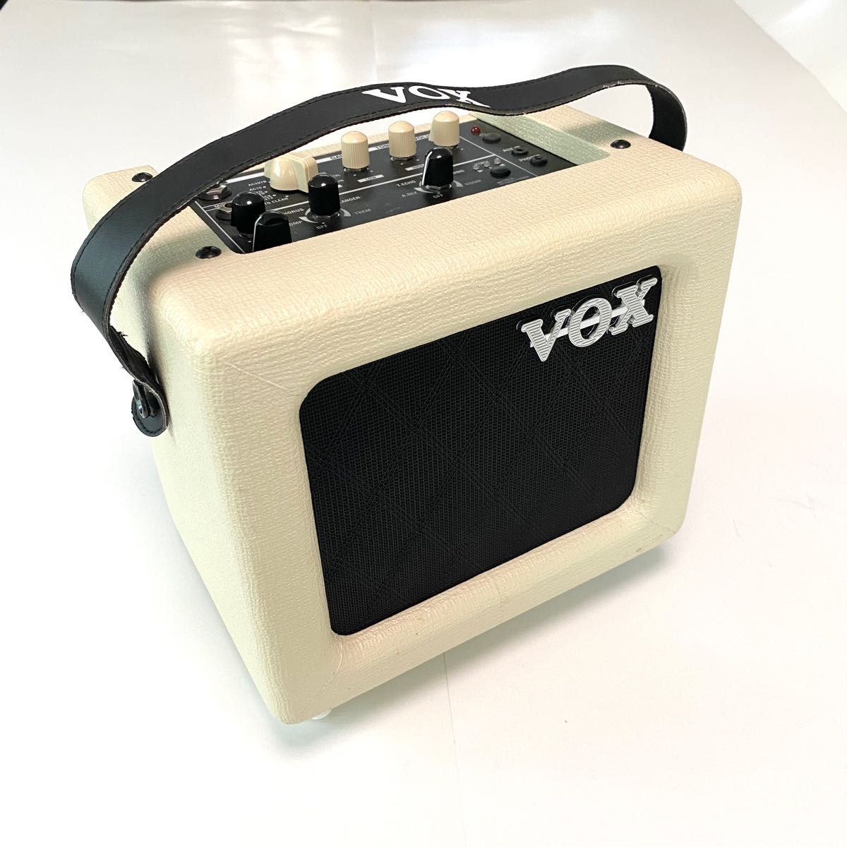 VOX ギター用 モデリングアンプ MINI3-G2 IV アイボリー 自宅練習 ストリート最適 電池駆動 マイク入力 MP3接続
