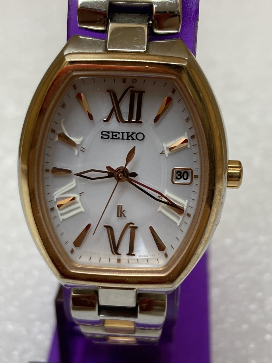 SEIKO LUKIA 1B22-0BY0 トノー型 チタン ソーラー電波 SEIKO LUKIA 1B22-0BY0 トノー型腕時計 チタン ソーラー電波