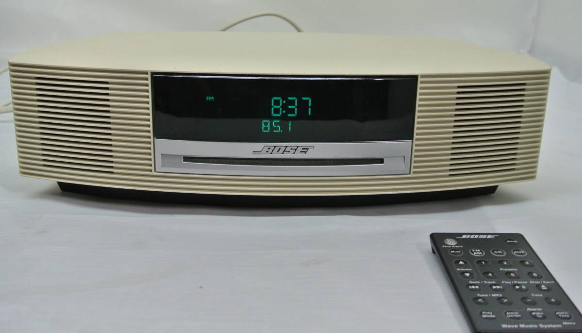 ★☆強大的聲音! Bose Wave音樂系統BOSE Wave音樂系統白色FM / AM CD操作好遙控手動附件☆★ 原文:★☆迫力音!ボーズ・ウェーブミュージックシステム BOSE Wave Music System 白 FM/AM CD動作良好 リモコン取説付☆★