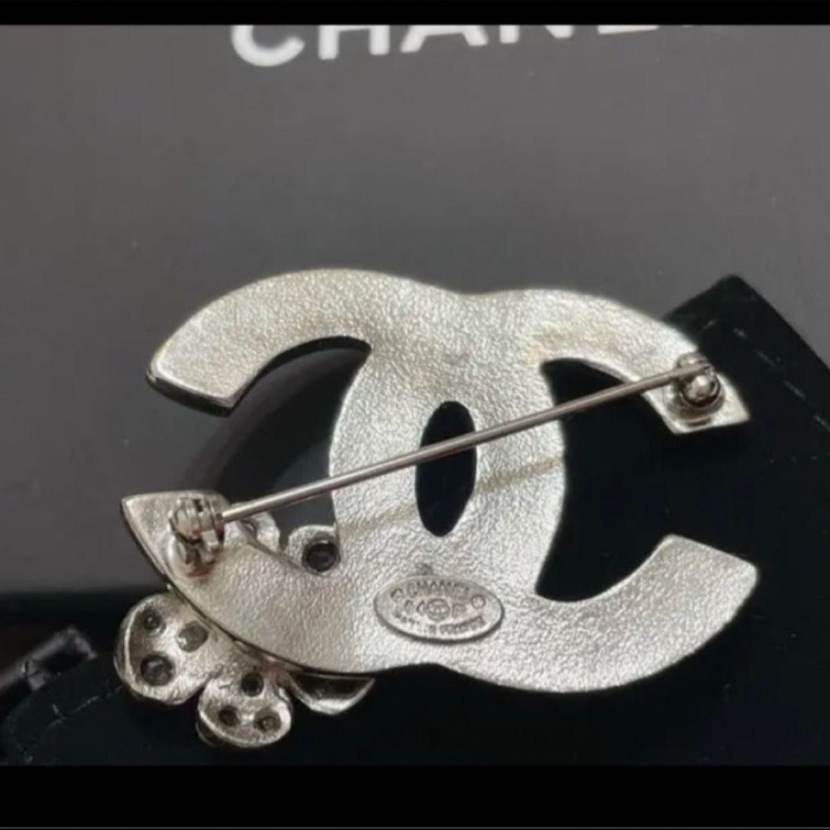 【正規品】　ヴィンテージ　CHANEL シャネル　ブローチ　ココマーク　ピンク　新品　未使用　フラワー　花　シルバー　ピンク