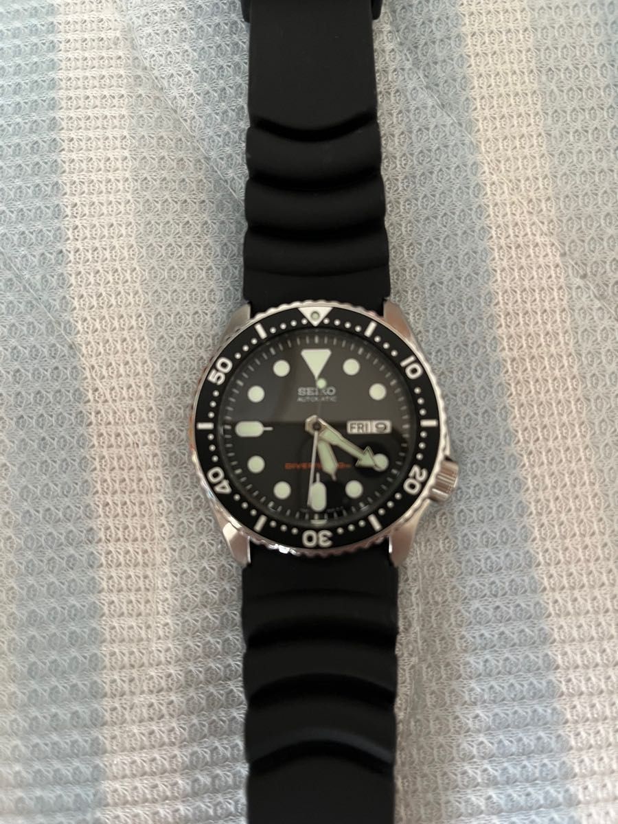 セイコーダイバーズ SKX007K 海外モデル 自動巻 ブラックボーイ セイコーダイバーズ SKX007K 海外モデル 自動巻 ブラックボーイ