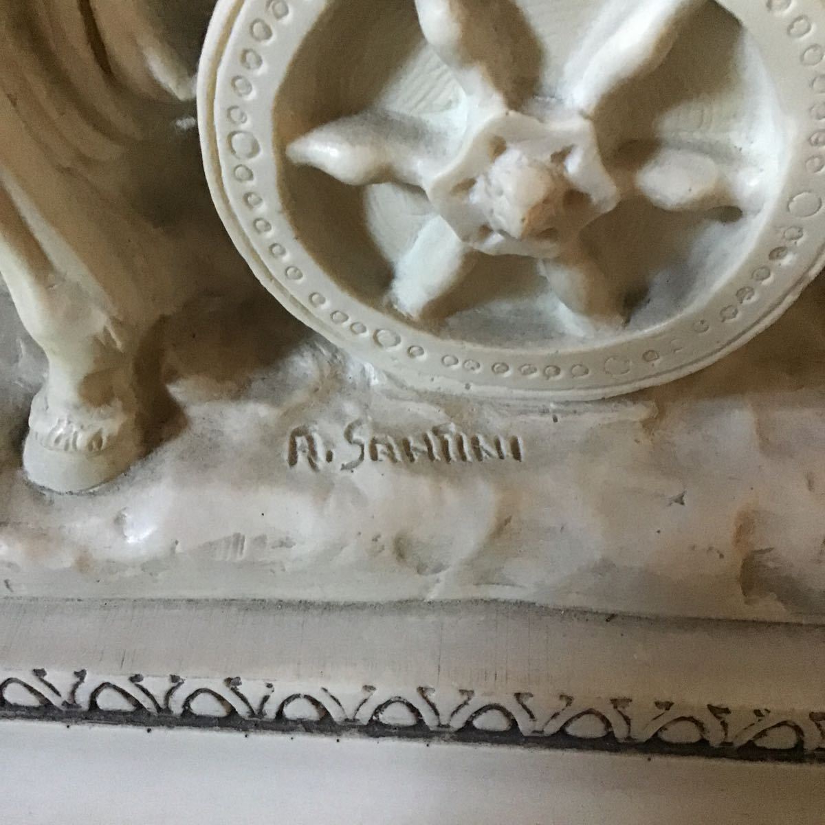 西洋彫刻 樹脂 A.SANTINI アンテルマ サンティーニ ローマ時代チャリオット 戦闘用馬車像 アラバスター台 高40cm 幅62cm イタリア製 ITALYの画像4