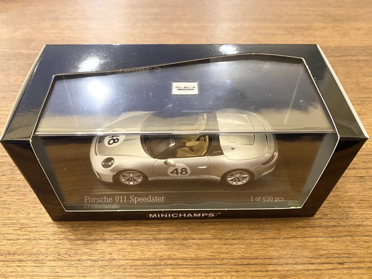 新品 オリジナルパッケージ付き 1/43 ミニチャンプス ポルシェ 991.2 911 スピードスター ヘリテージ シルバーの画像6