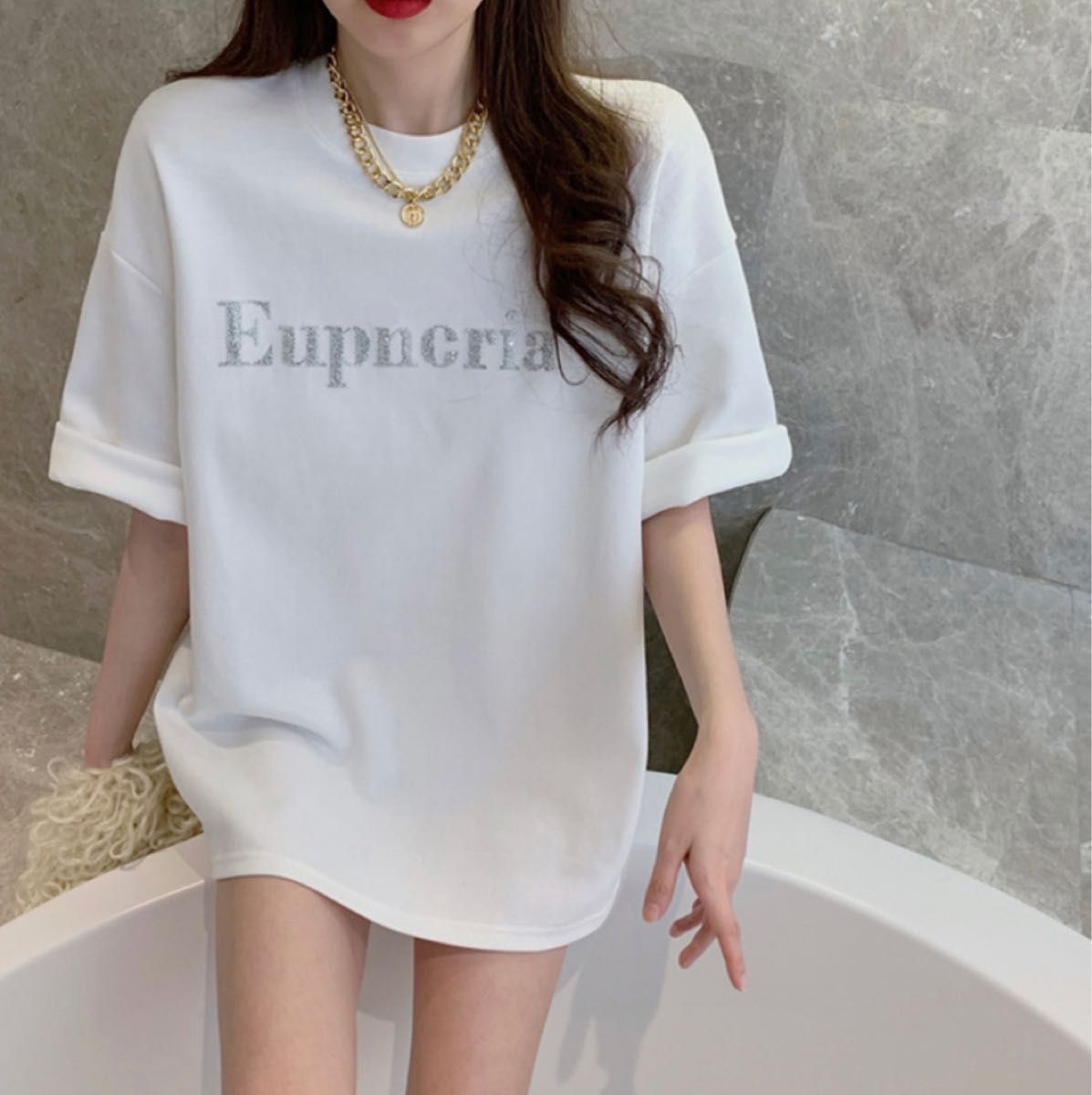 ロゴT  半袖　ビックシルエット　Tシャツ　トップス　オーバーサイズ  白　韓国