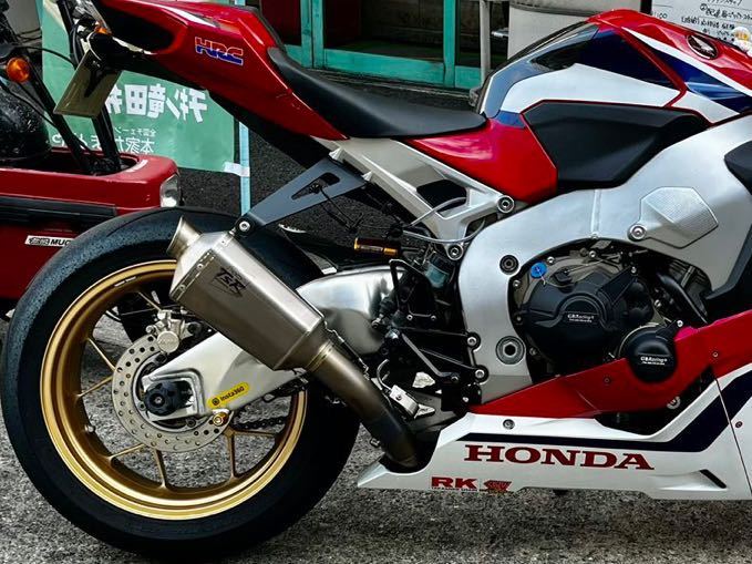 SC77】TSR CBR1000RR スリップオン HP.TPS (政府認証) JMCA テクニカル