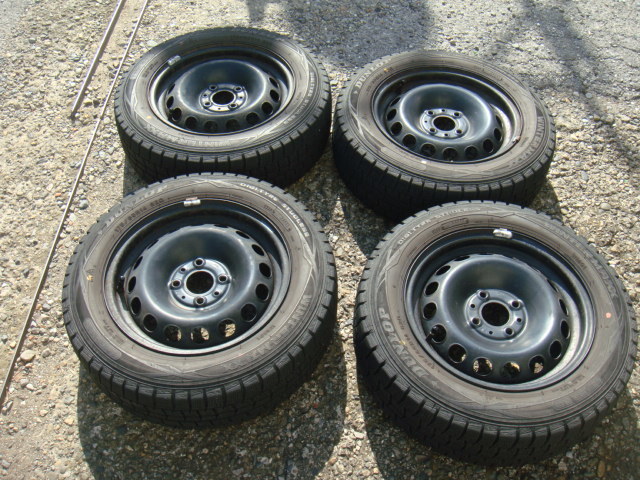 即決！フィアット　500　純正スチールホイル　鉄チン　スタッドレス　DUNLOP WINTERMAXX　WM01 175/65R14 4本セット。_画像1