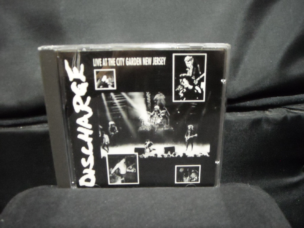 輸入盤CD/DISCHARGE/LIVE AT THE CITY GARDEN NEW JERSEY/ディスチャージ/80年代UKハードコアパンクHARDCORE PUNK/GBHCHAOS UKEXPLOITED_画像1