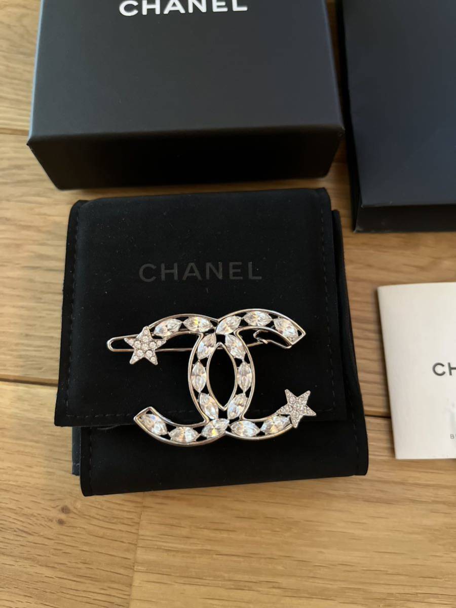 ディズニープリンセスのベビーグッズも大集合 新品 CHANEL ヘアピン