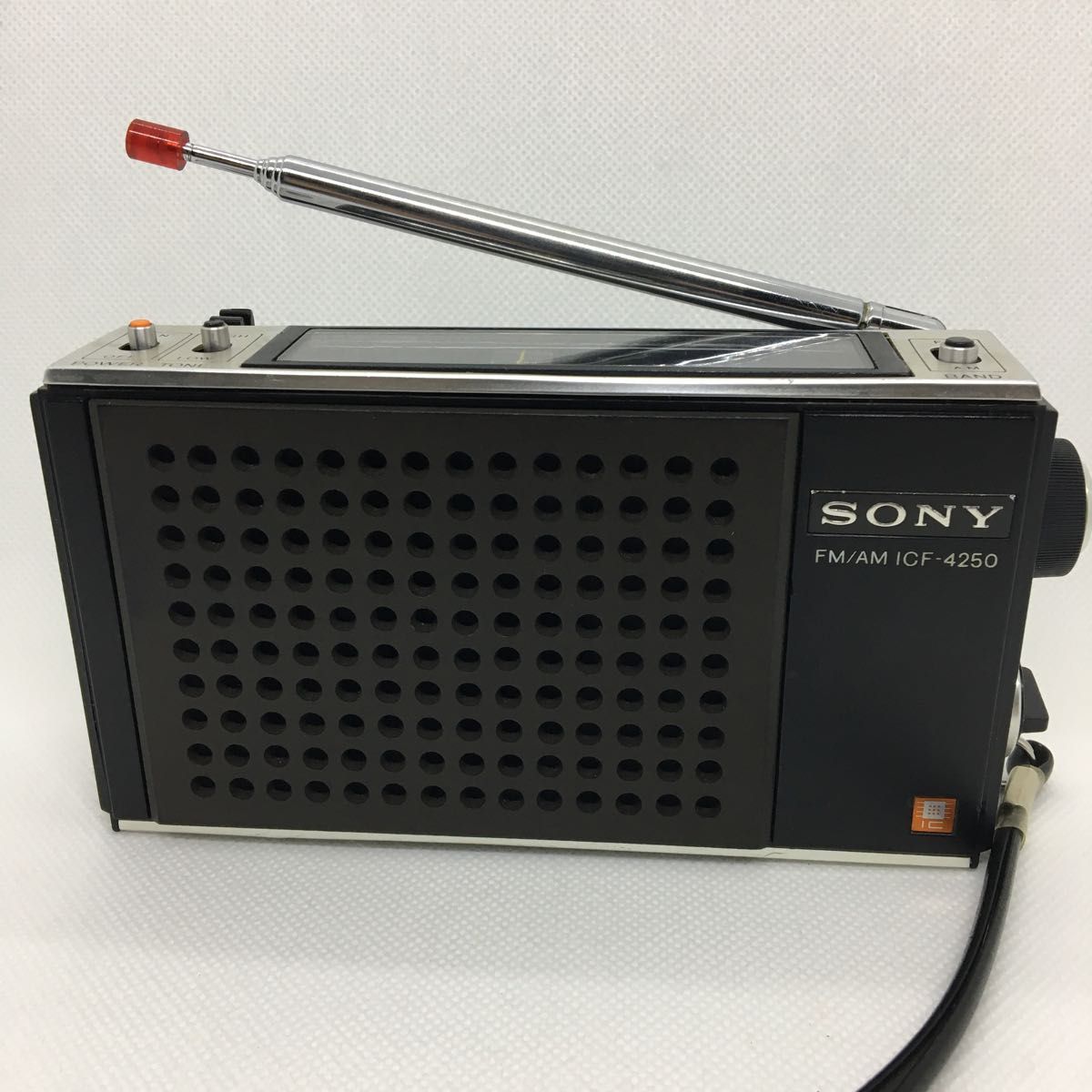 動作品】SONY ICF-4250 FM/AM 2バンドラジオ デザイン秀逸 昭和 動作品】SONY ICF-4250 FM/AM 2バンドラジオ デザイン秀逸 昭和