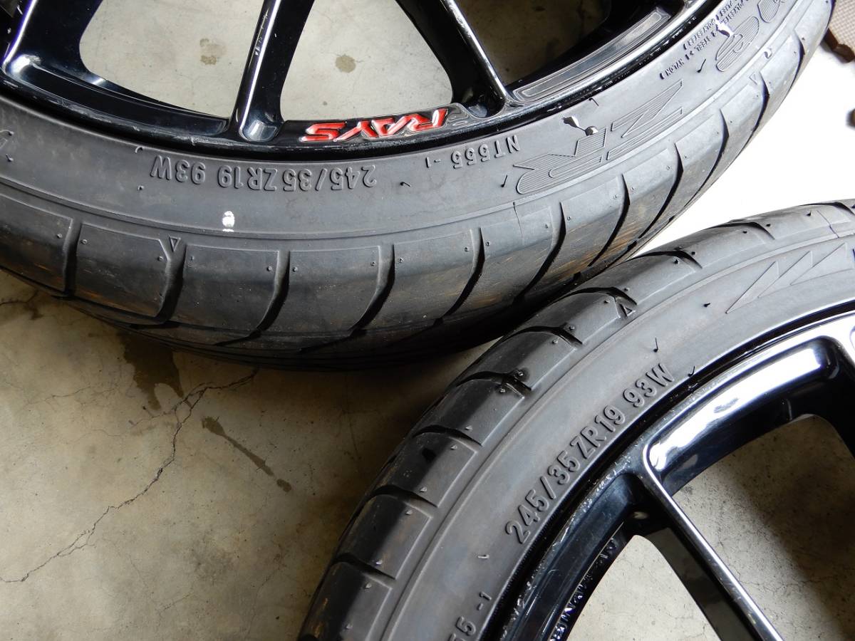 HOMURA 2 x 7 19英寸8.5 J x 2 9.5 J x 2 NITTO NT 555 245/35 R 19 x 2    原文:ＨＯＭＵＲＡ　２ｘ７　１９インチ　８．５Ｊｘ２枚　９．５Ｊｘ２枚　ＮＩＴＴＯ　ＮＴ５５５　２４５／３５Ｒ１９ｘ２本付