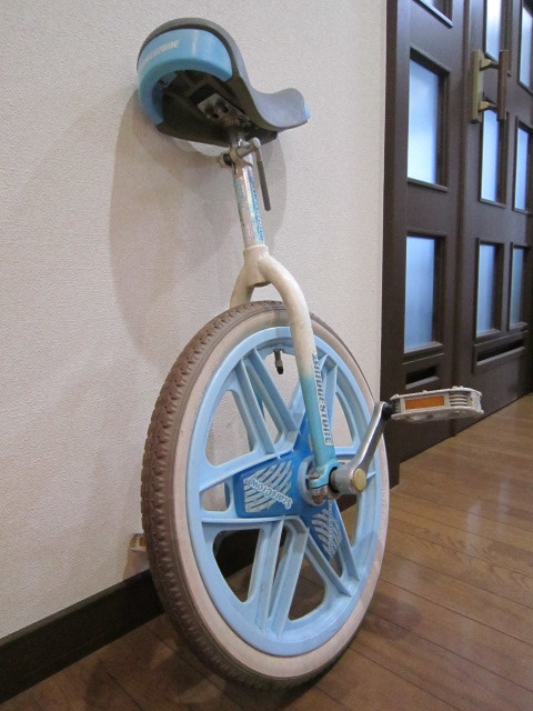 お子様のバランス感覚 運動神経アップに役立つ 一輪車  BRIDGESTONE ScareCrow ブリヂストン スケアクローの画像6