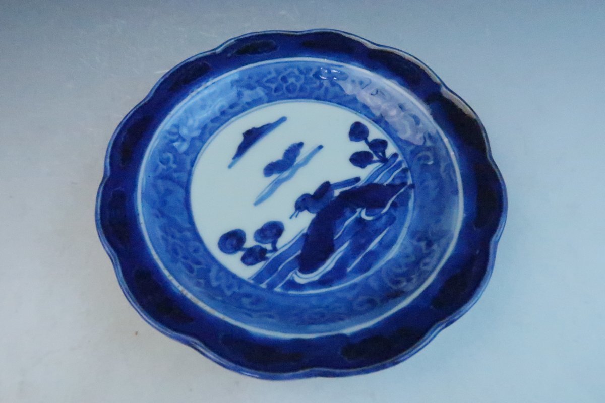 古伊万里 染付 水鳥風景図 陽刻 花唐草文 輪花 五寸皿 取皿 銘々皿 10
