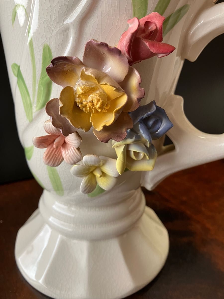 水差し　花瓶　花器陶器置物