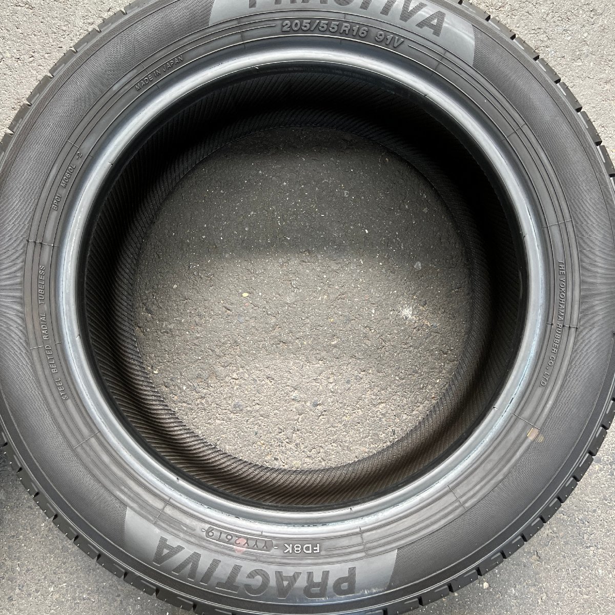 タイヤ2本セット　YOKOHAMA PRACTIVA(ヨコハマ プラクティバ)　205/55R16　2019年製　5ミリ_画像5