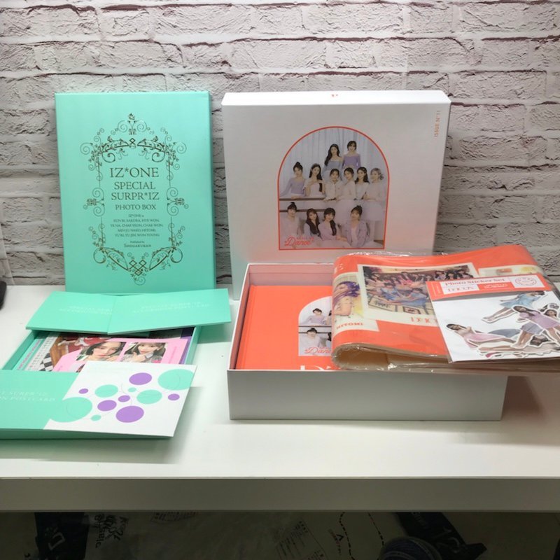 IZ*ONE アイズワン SPECIAL SURPR*IZ PHOTO BOX Dicon vol.11 写真集